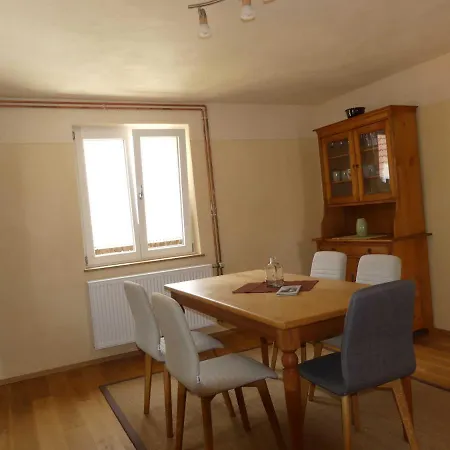 Im Gruenen Eck 2 * Airlenbach